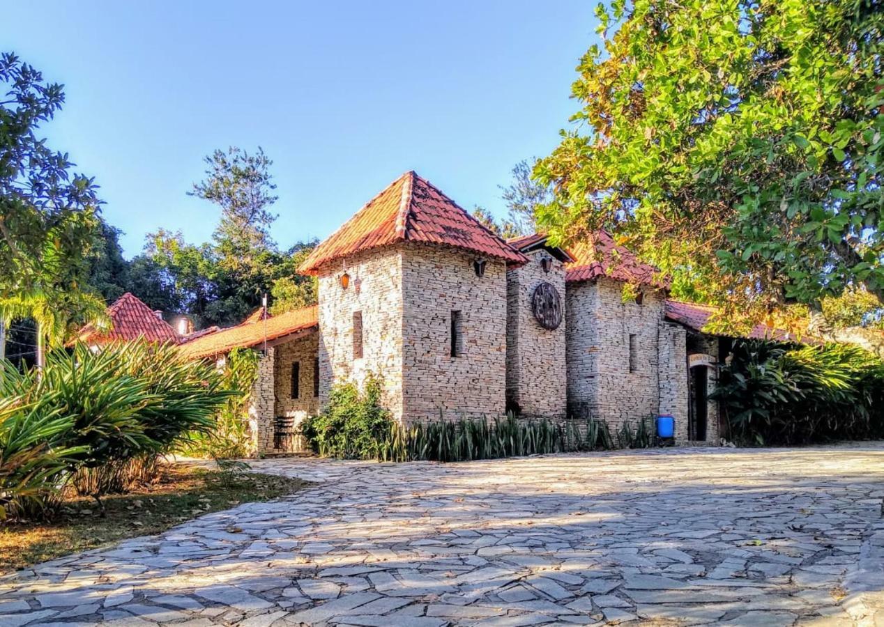 Pousada Villa Das Pedras Pirenopolis Exterior photo